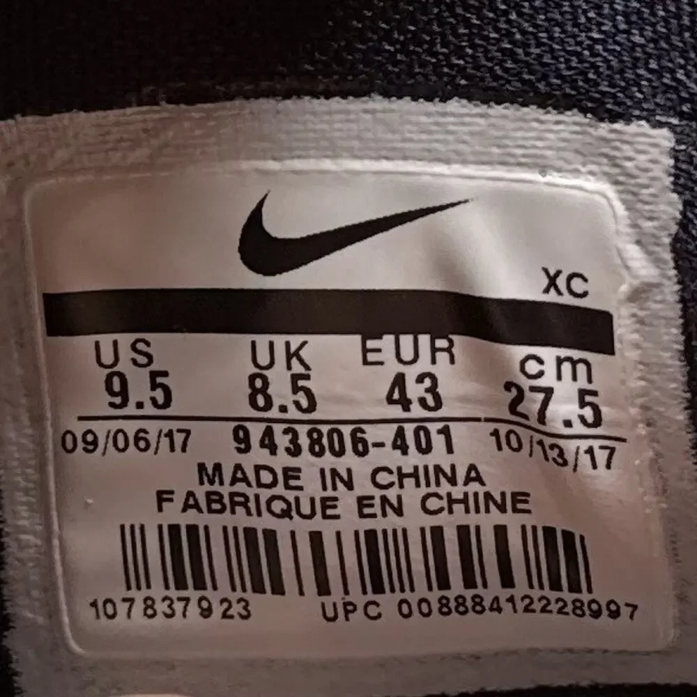 Nike kyrie dark